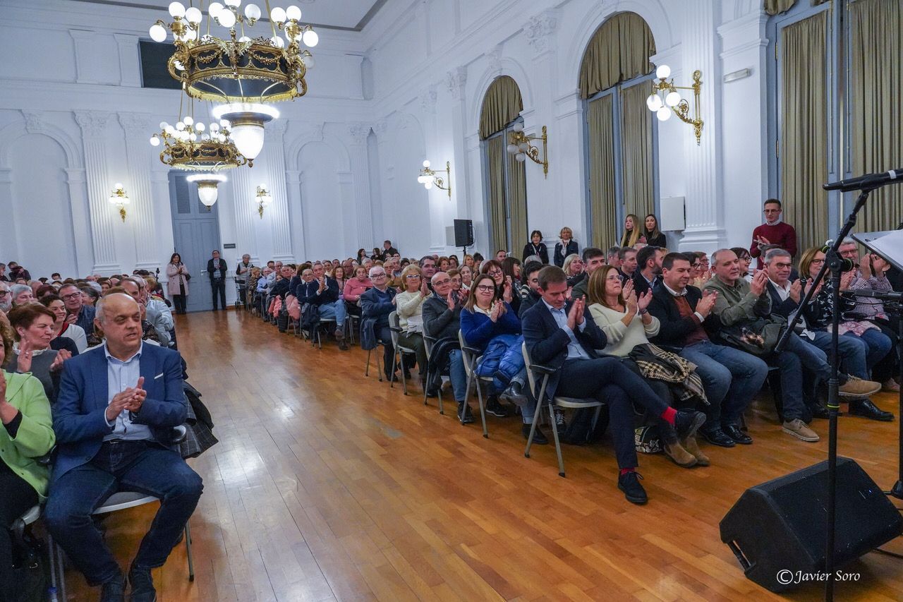 Presentación del calendario solidario de Xàtiva