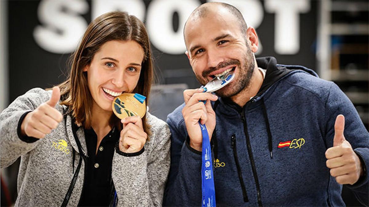 Felipe Perrone y Clara Espar visitan la redacción de SPORT