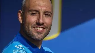 Cazorla habla de su continuidad tras el partido y cumple el sueño de un niño: “Mientras me encuentre con ganas…”