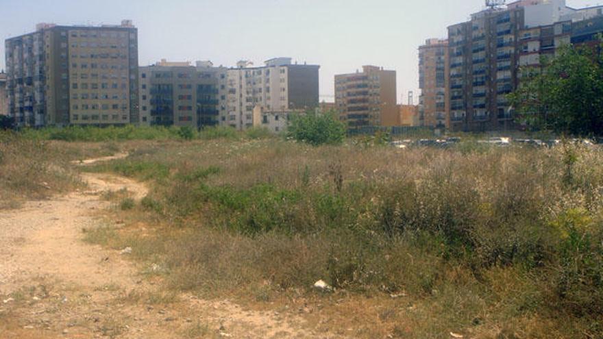 Los terrenos en los que el PGOU proyecta unas torres.