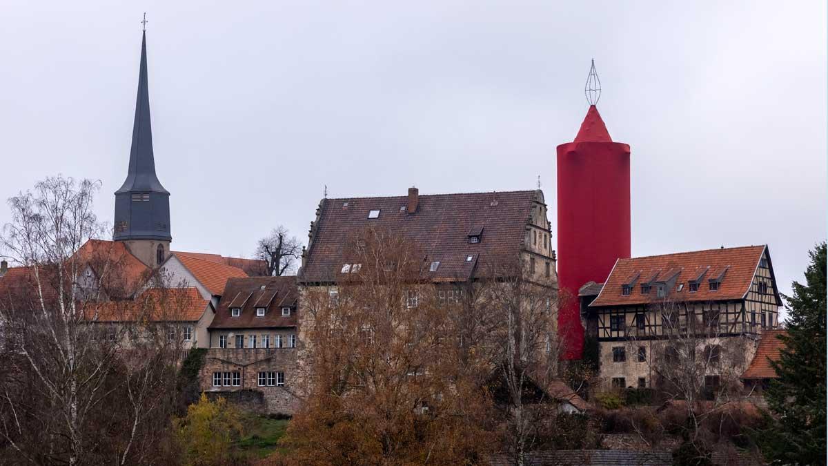 La ciudad alemana de Schlitz luce la vela de Navidad más grande del mundo