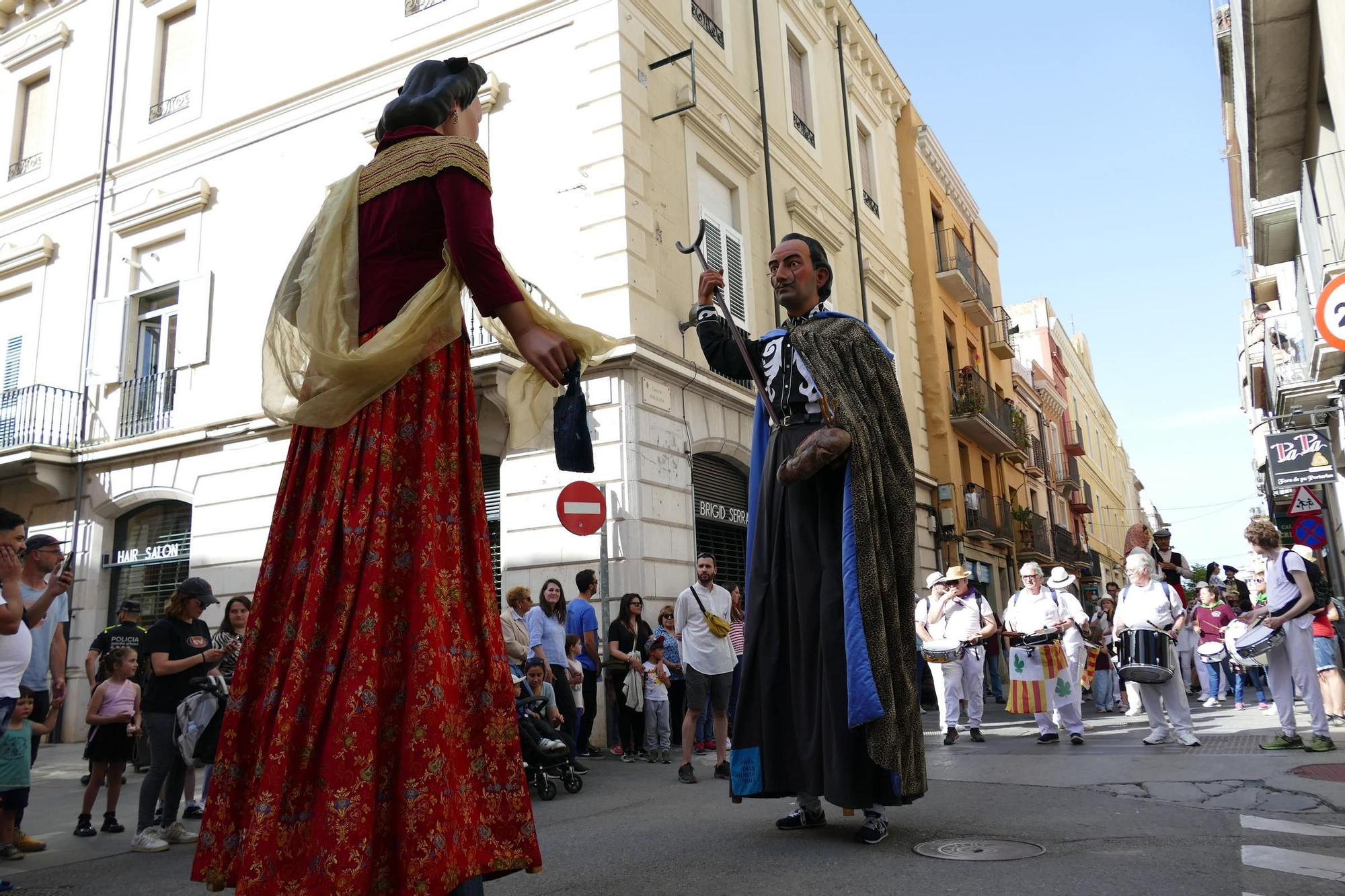 La trobada gegantera de la Diada de Santa Creu celebra els 30 anys dels Amics dels Gegants de Figueres