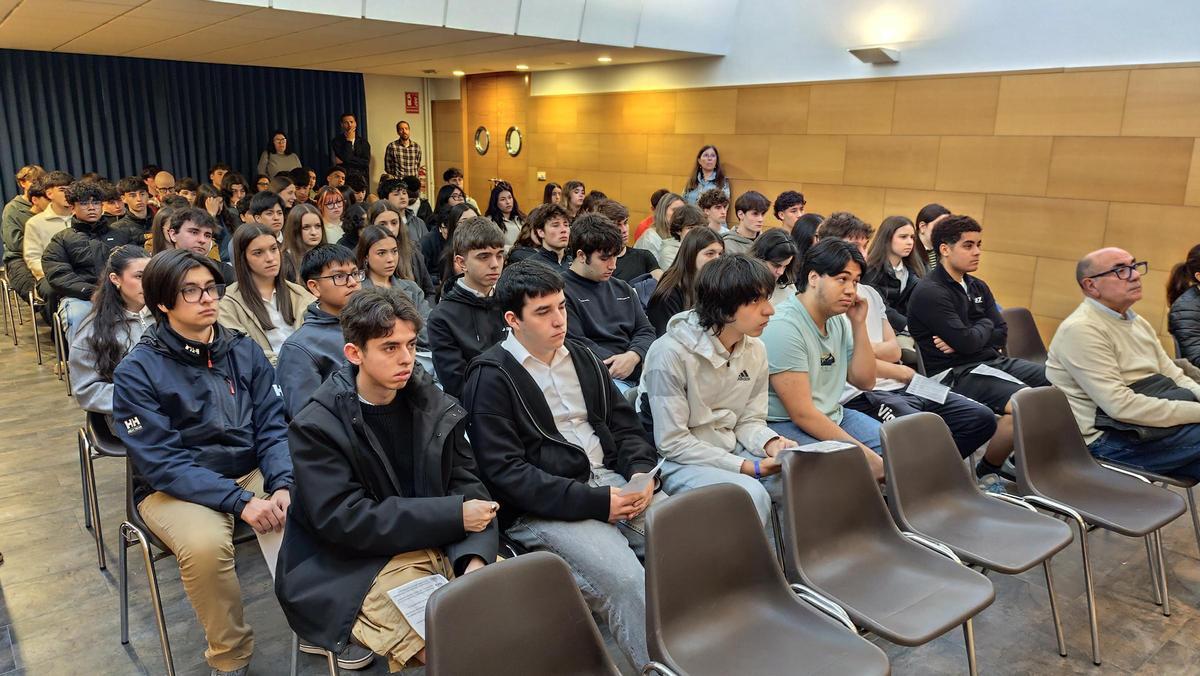 Alumnado do Carmelitas.