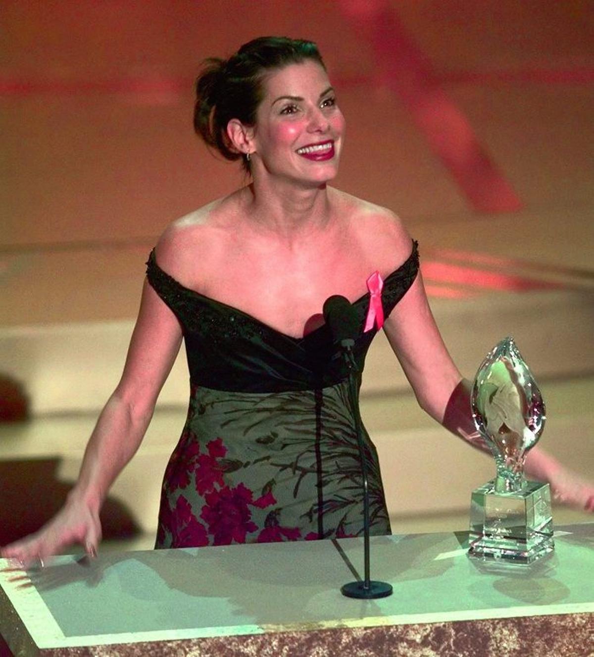 Sandra Bullock en los People's Choice Awards de 1999