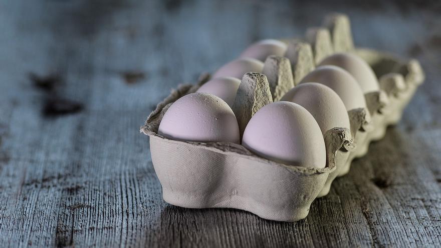 Estas son las extrañas razones por las que no debes guardar los huevos en la nevera