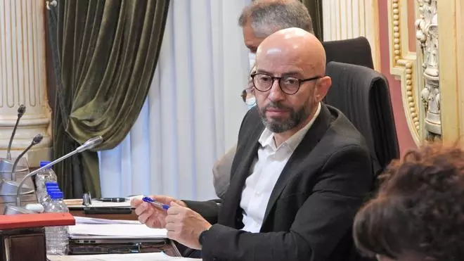 Cabezas confirma que pidió al concejal de Cs Pepe Araújo ir en su lista al Concello