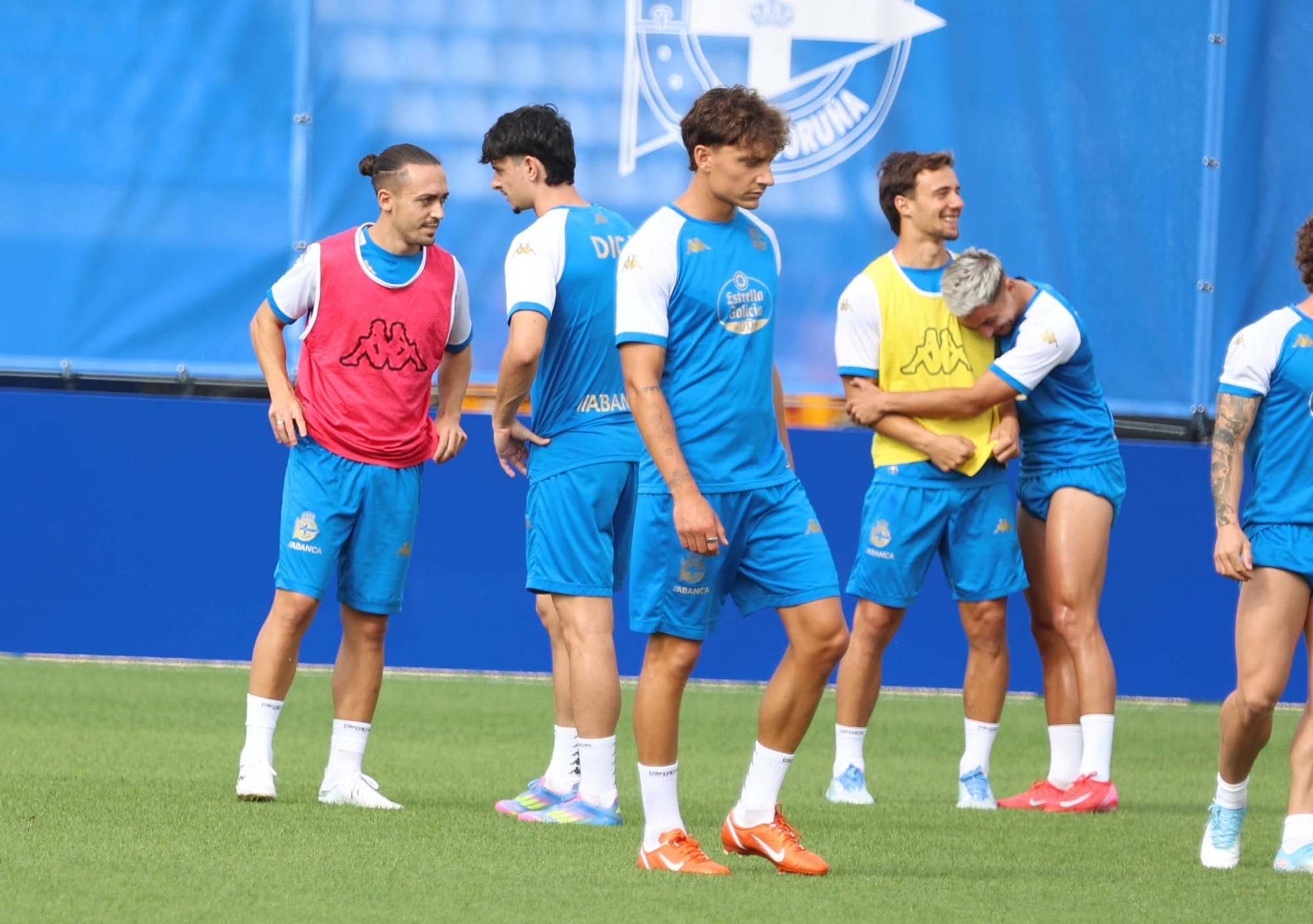Primer entrenamiento de Luismi Cruz en Abegondo