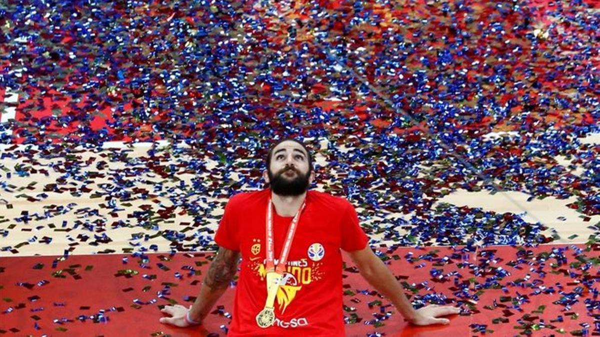 Ricky, tras ganar el Mundial de 2019 en Pekín.