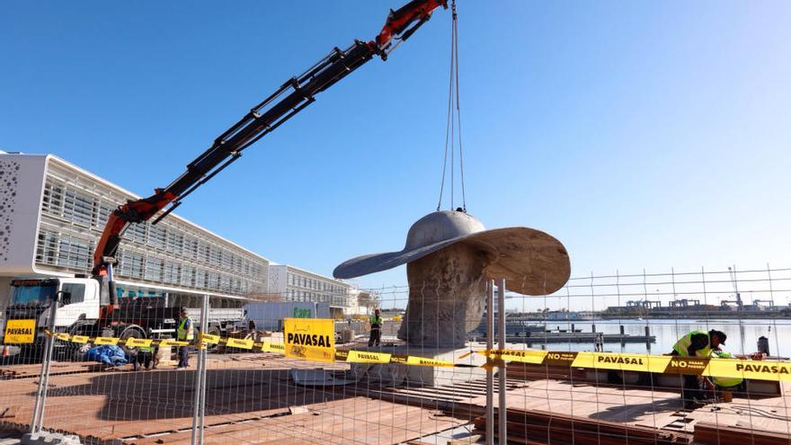 La Pamela de Valdés ya preside la Marina de València