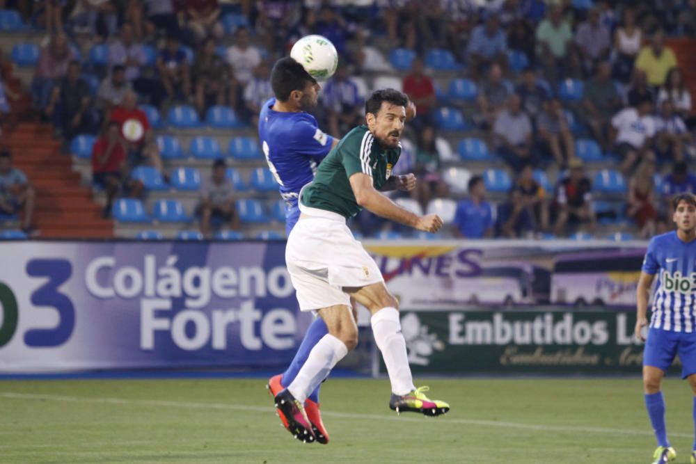 Ponferradina - Real Oviedo, en imágenes