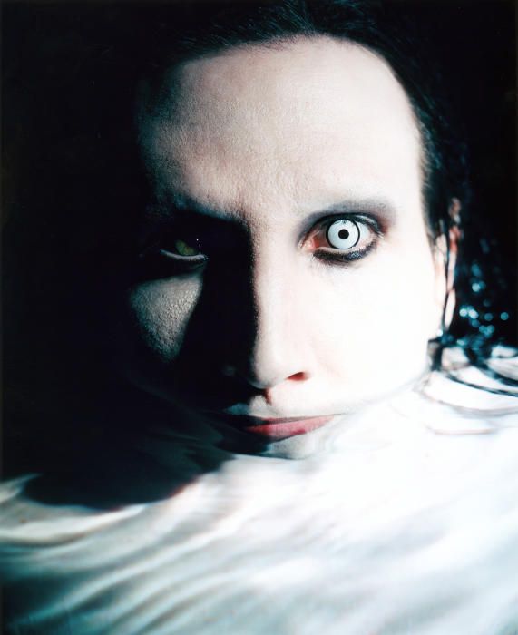 La Térmica acoge la exposición del fotógrafo Perou sobre Marilyn Manson