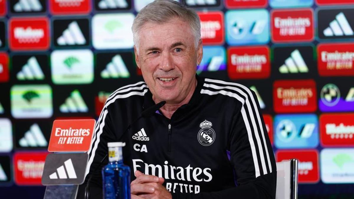 Carlo Ancelotti en rueda de prensa. Carlo Ancelotti en rueda de prensa.