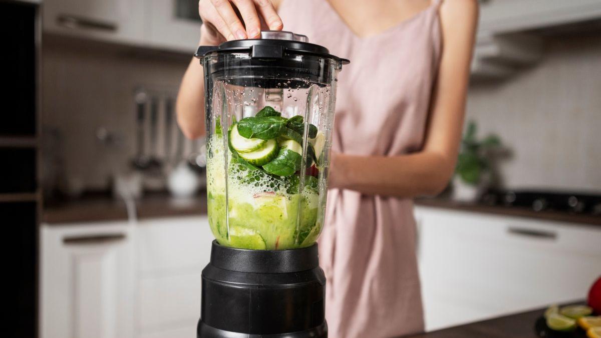 Largas colas para adquirir esta batidora de vaso que está revolucionado el mundo de los smoothies y recetas caseras
