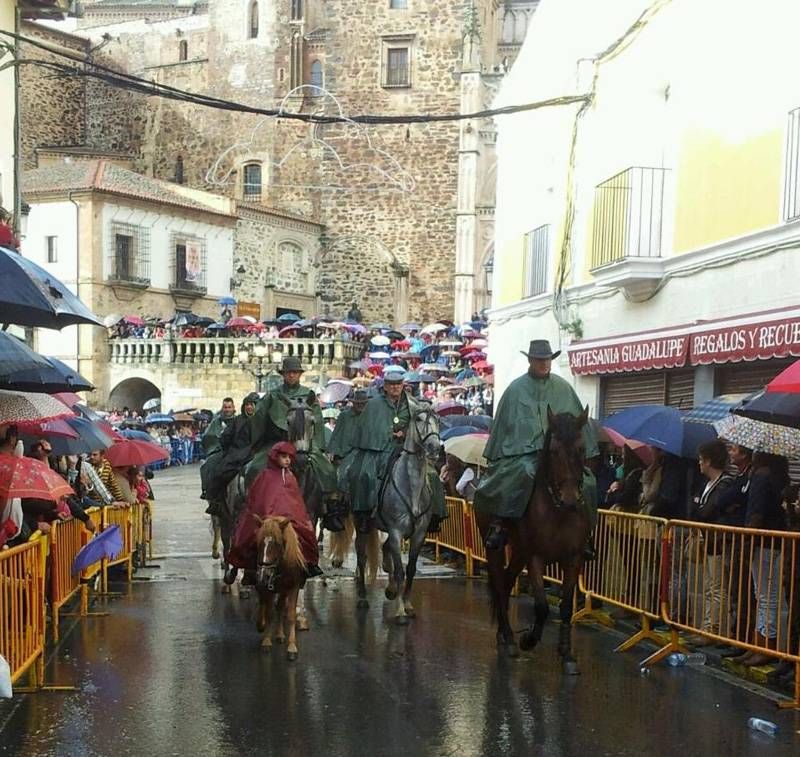 Día de la Hispanidad: marcha ecuestre y celebración religiosa en Guadalupe