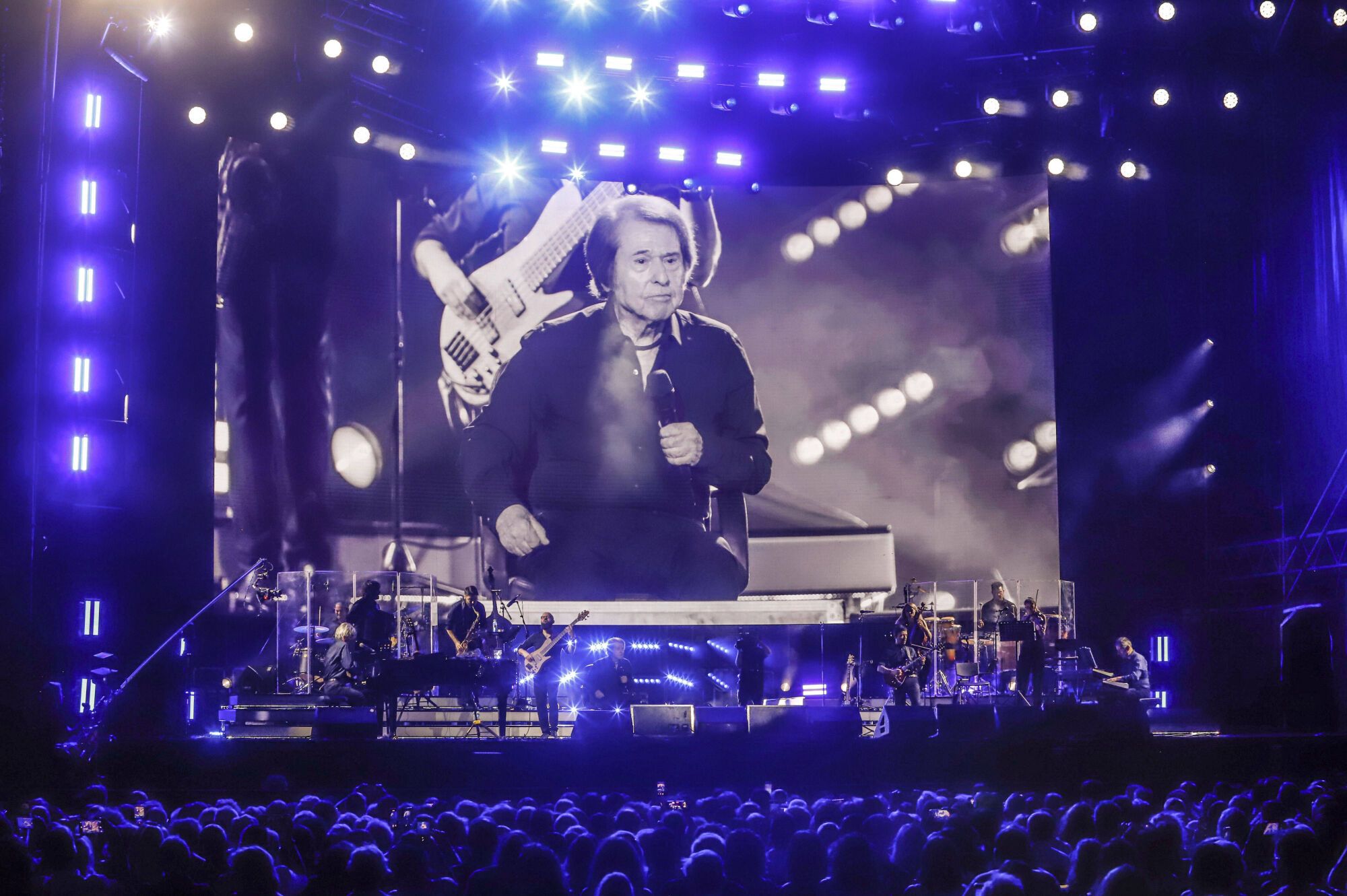 El concierto de Raphael en Córdoba, en imágenes