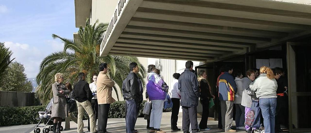 Administración Periférica, un paraíso de burócratas.