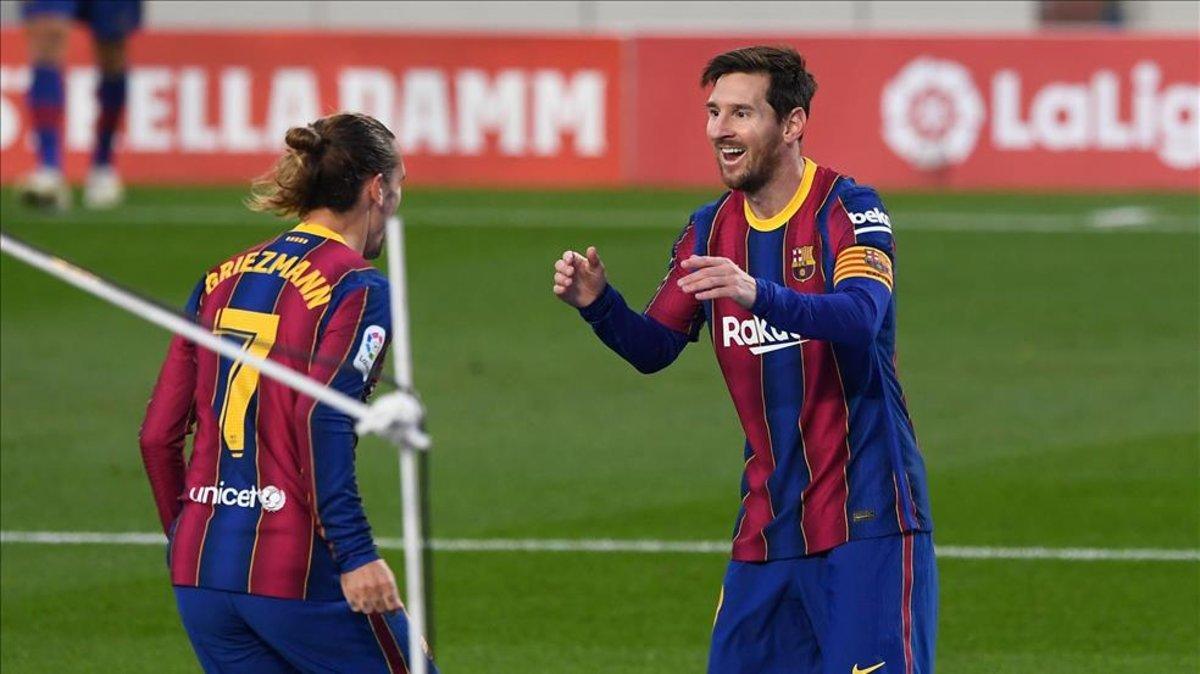 Messi celebra con Griezmann