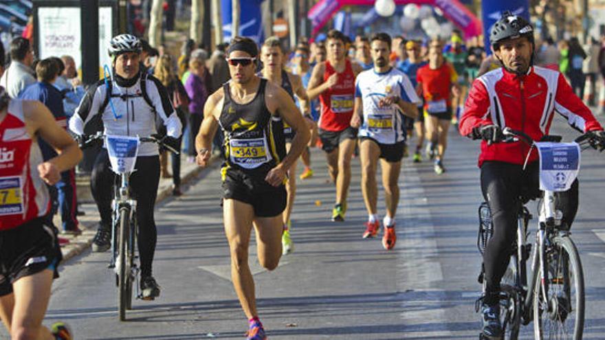 El Medio Maratón de Alcoy recuerda al atleta fallecido hace una semana en Benidorm