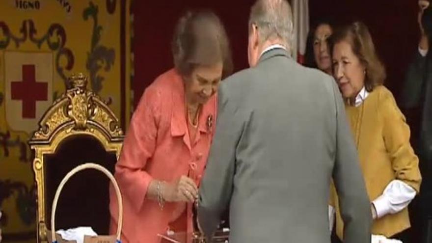 Primer encuentro público del rey Juan Carlos y Doña Sofía desde el 19 de junio