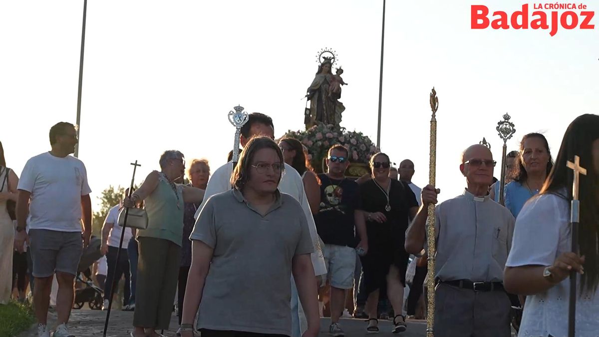 Vídeo | Así fue la procesión de la Virgen del Carmen por el río Guadiana
