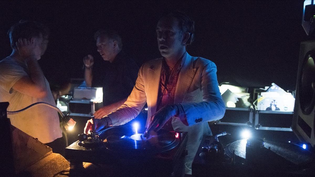 James Murphy y 2manydjs, en DESPACIO