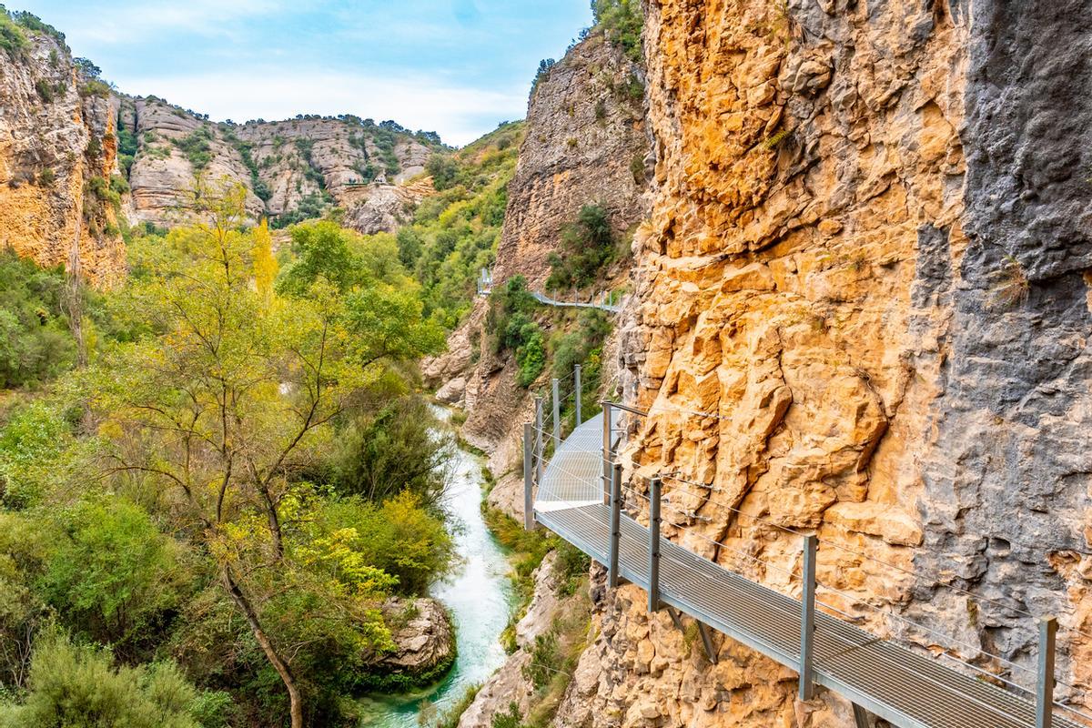 Las pasarelas metálicas del cañón del río Vero
