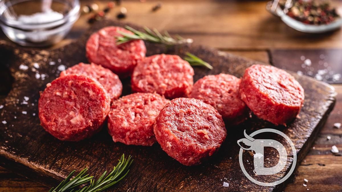 Te contamos los secretos que se esconden tras la auténtica hamburguesa de carne de vaca.