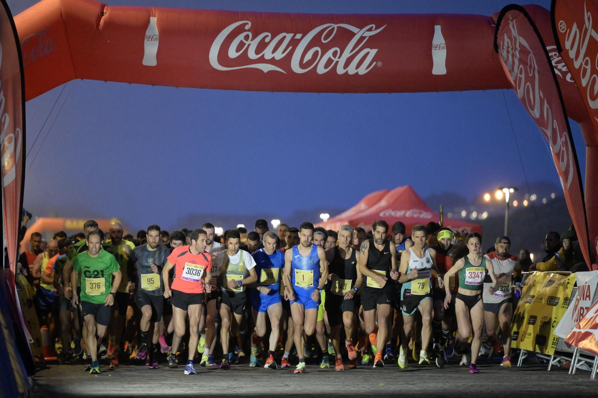 Más de 1.500 corredores en la carrera nocturna de la Torre de Hércules