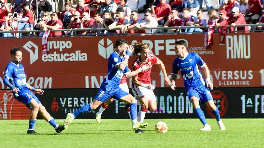 El Real Murcia se frena ante el Teruel