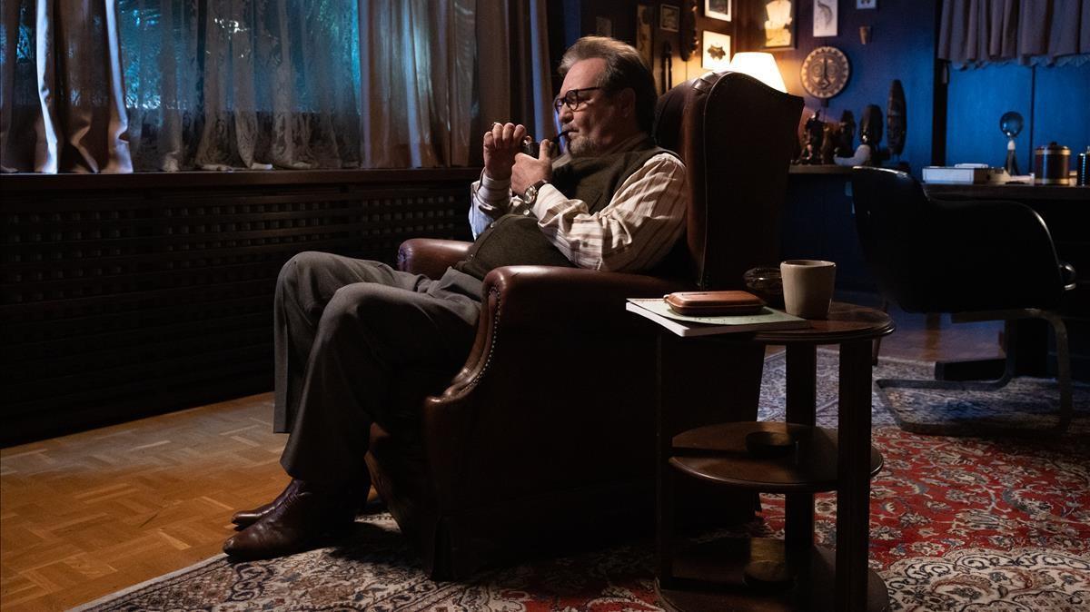 Icult fotos del rodaje de la serie de Filmin  Doctor Portuondo   dirigida por Carlo Padial  con Jorge Perugorria y Nacho Sanchez   La firma de las fotos es Albert Masferrer   Filmin