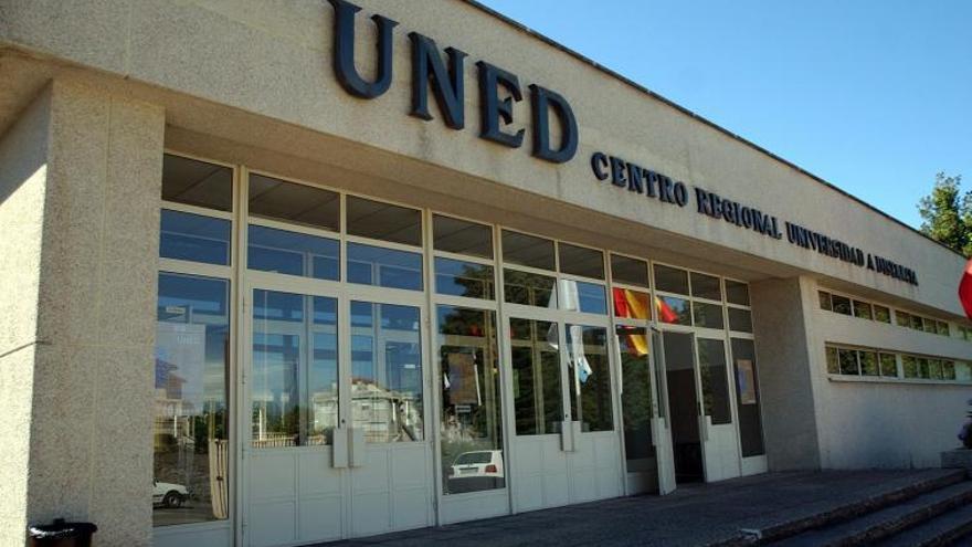 Medio siglo del centro pionero de la UNED