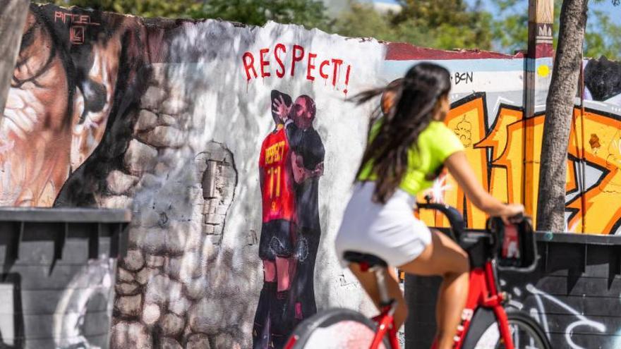 TVBoy pide "respeto" en su último mural, tras el beso de Rubiales a Jenni Hermoso