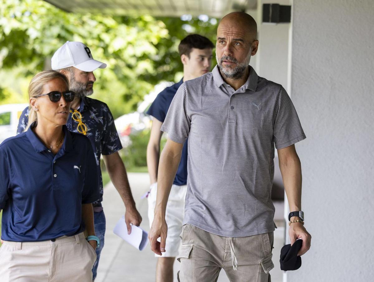 Guardiola desitja que Flick duri "molts anys al Barça" Guardiola desitja que Flick duri "molts anys al Barça"