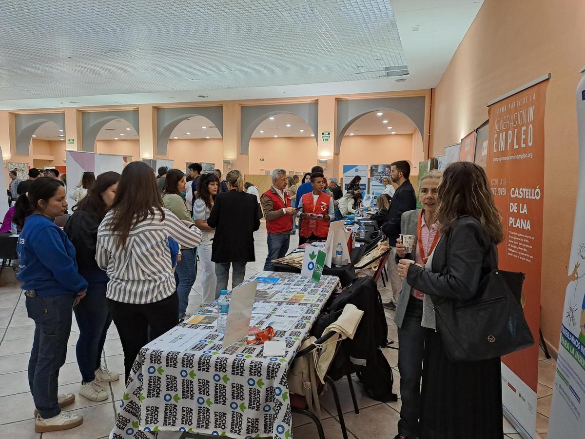 Numerosas personas han visitado este foro a lo largo de la jornada.