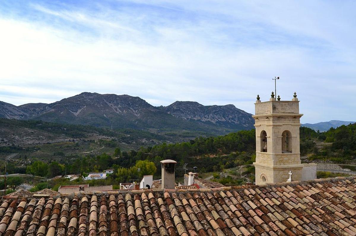 Teulada i campanar, Tollos
