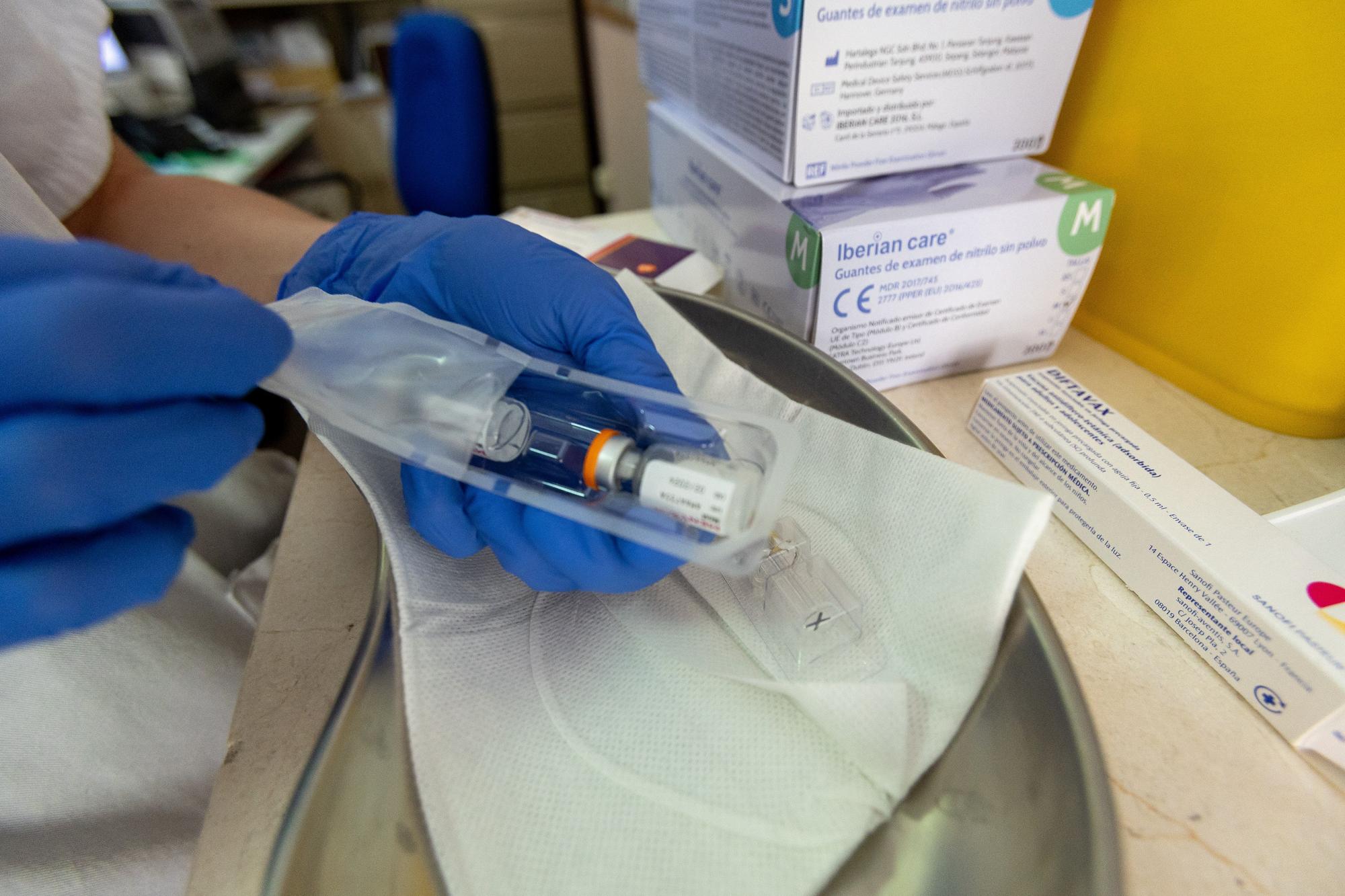 Vacunación contra la meningitis en Alicante