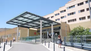 Listas de espera de hasta un año y falta de profesionales, los caballos de batalla de la sanidad en Elda