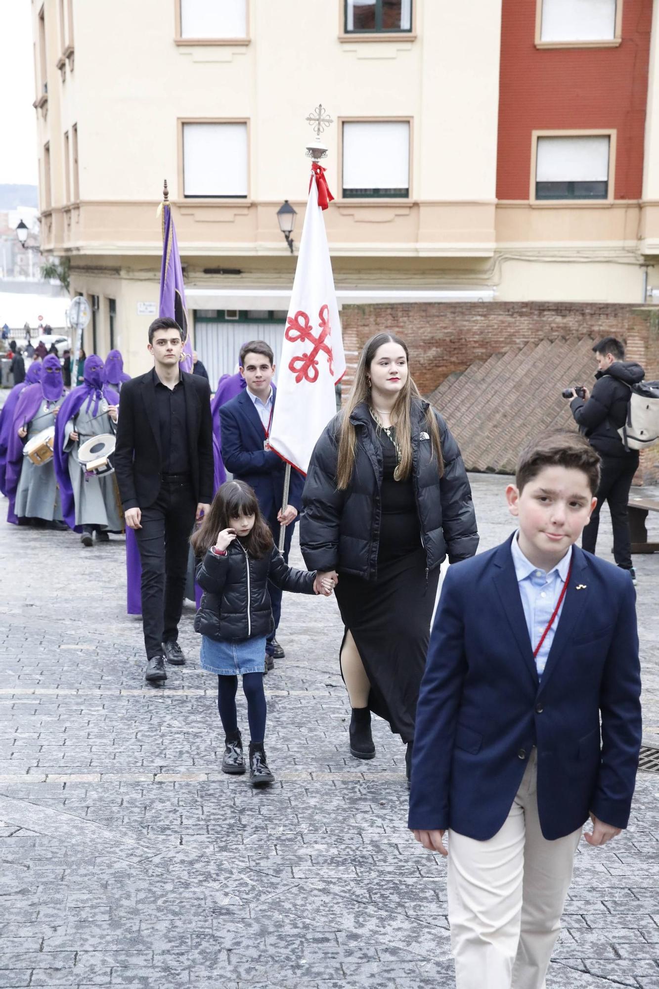 "Aire fresco" para la Semana Santa de Gijón: así fue el primer pregón infantil y juvenil