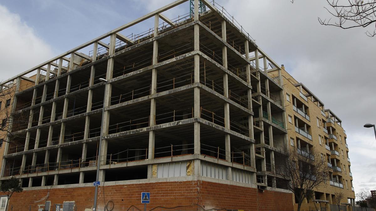 Construcción de vivienda nueva.