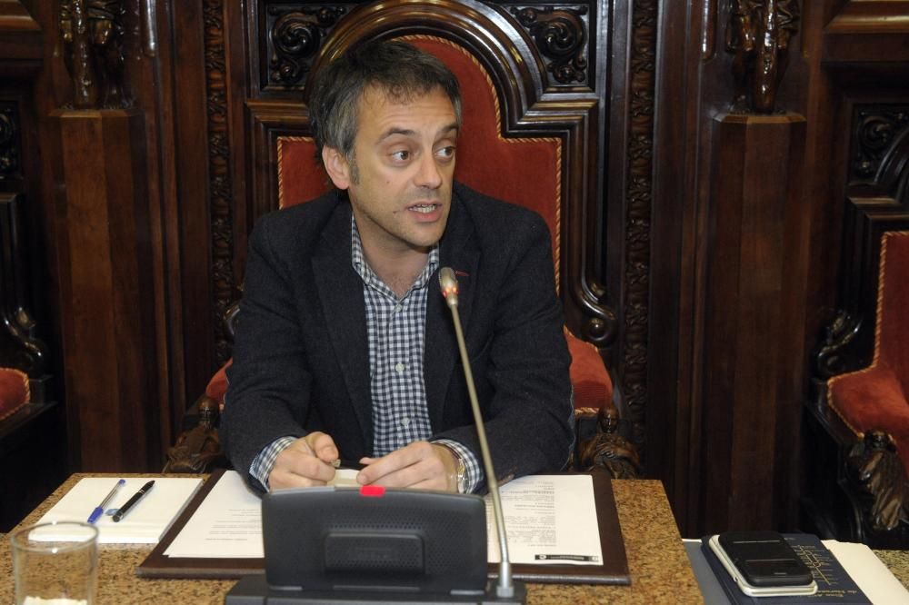 El pleno vota a favor de que Defensa devuelva grat