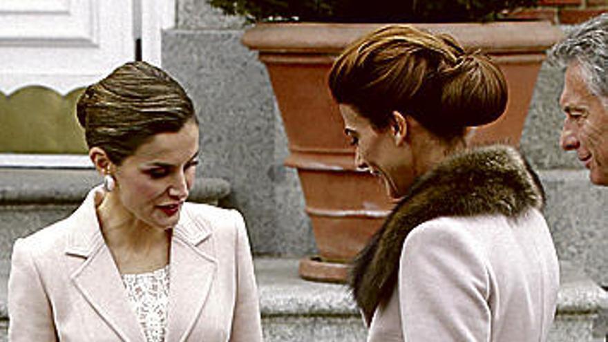 Doña Letizia y Juliana Awada.