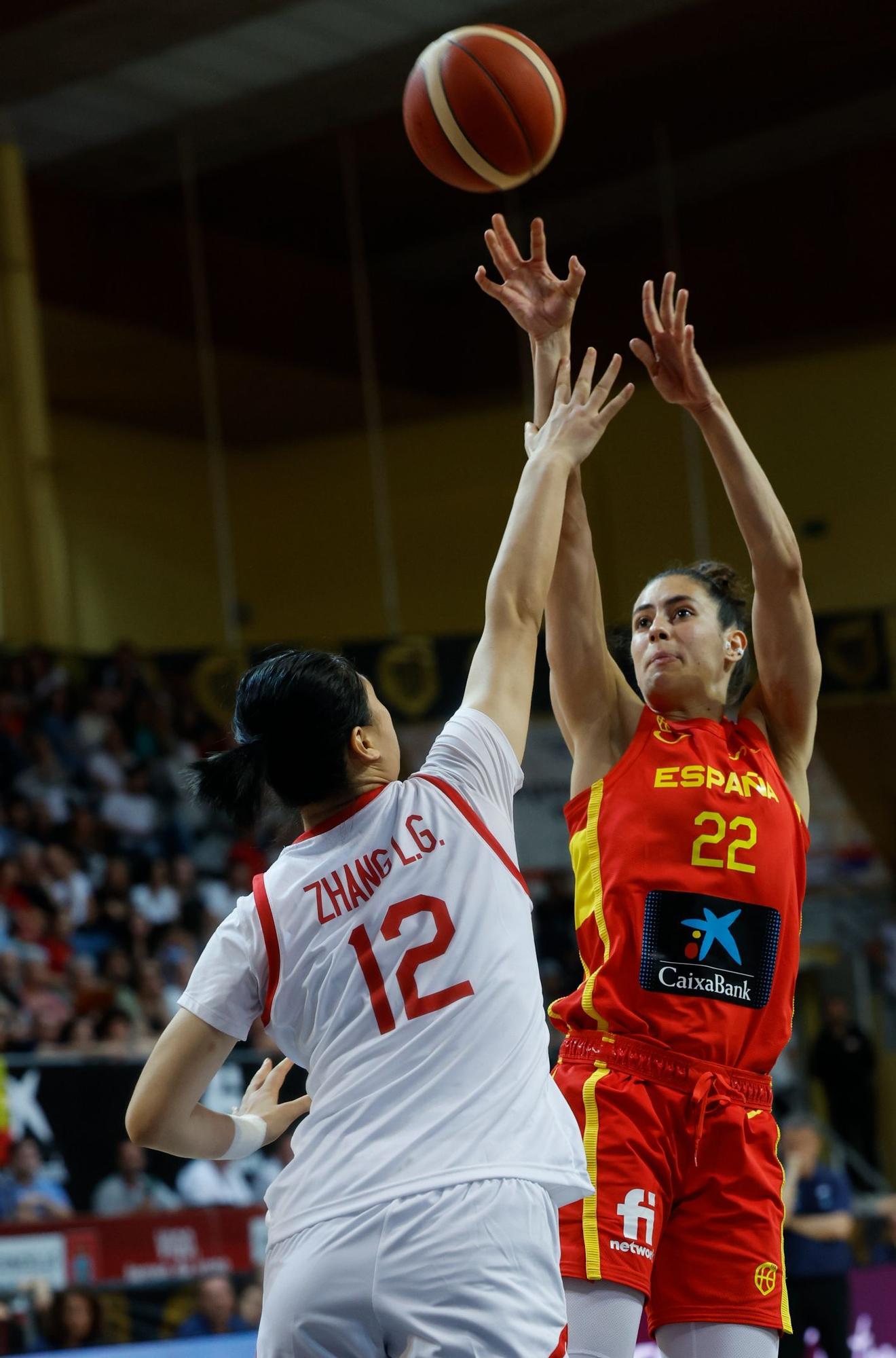 La seleccción femenina de básquet reina en Vigo