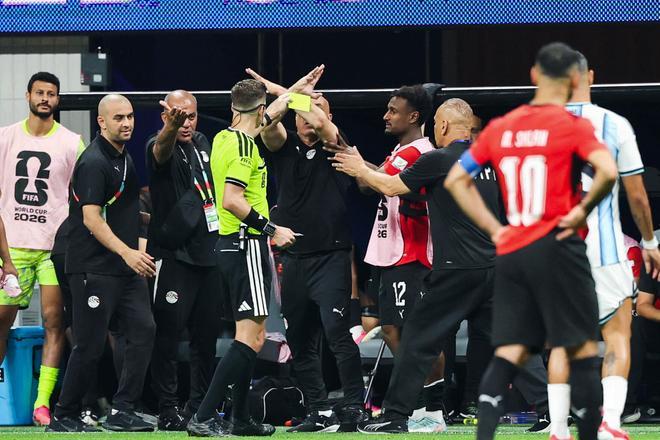 La FIFA castiga a Egipto por su partido de octavos del Mundial contra Argentina: tres sancionados por la gran polémica