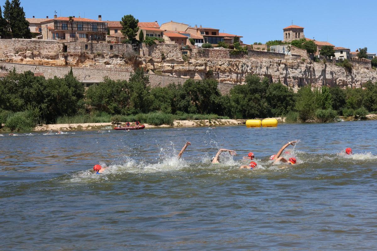 Los mejores imágenes del Campeonato Regional Juvenil de Sprint en el Triatlón Ciudad de Zamora