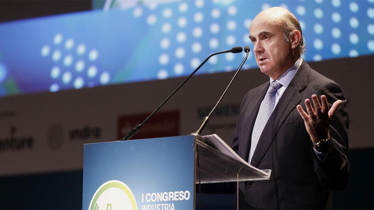 De Guindos: El Govern allarga la mà a la Generalitat si torna a respectar la legalitat.