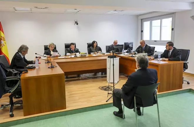 El exinspector jefe acusado de acoso sexual en Alicante atribuye la denuncia a "una venganza de malos policías"