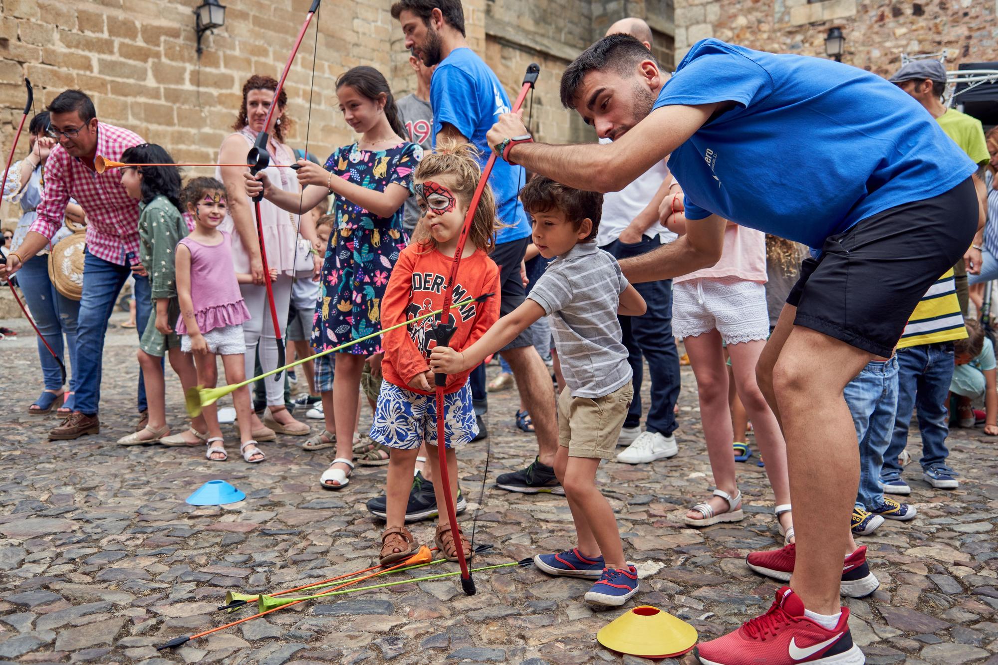 Las imágenes del gran cumpleaños de Cáceres