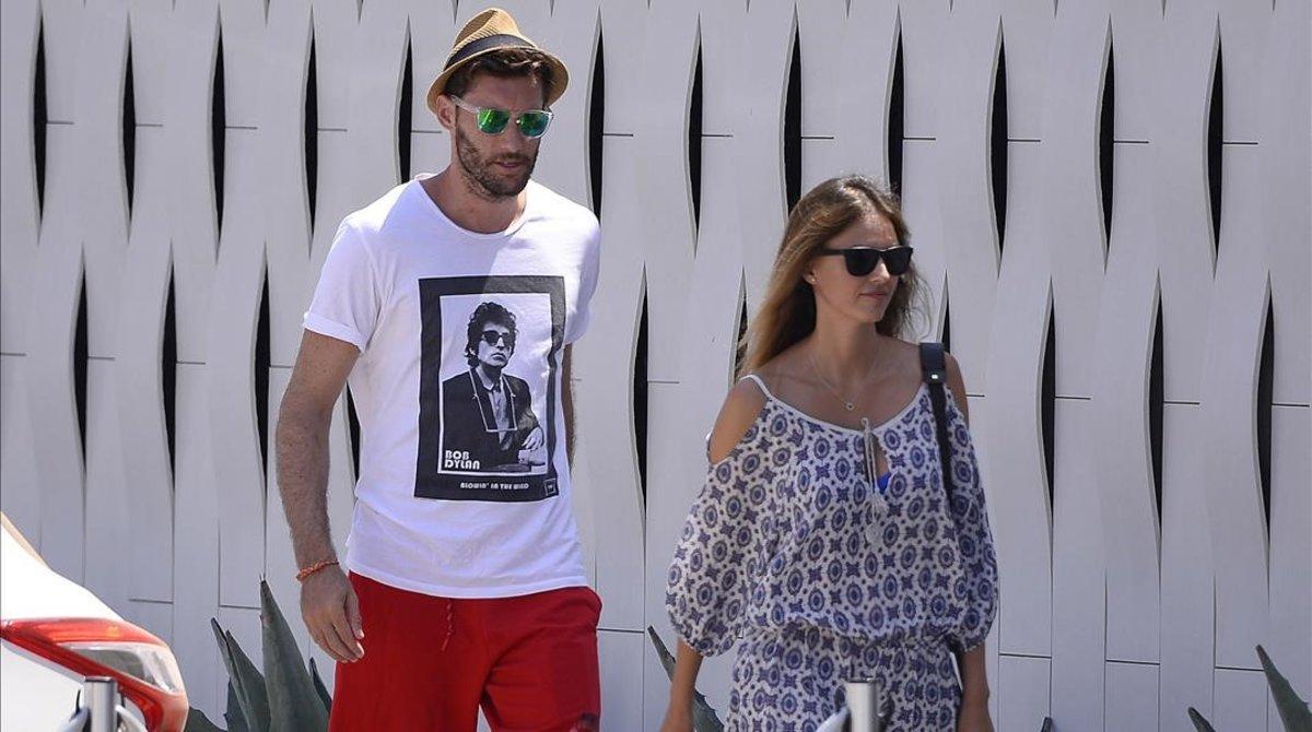 zentauroepp30489606 basketballplayer rudy fernandez and model and former miss he181026121643 zentauroepp30489606 basketballplayer rudy fernandez and model and former miss he181026121643