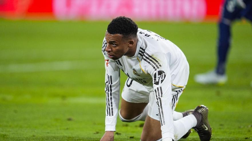 Mbappé le ha robado el mes de abril al Madrid: una sola victoria desde que volvió de su lesión