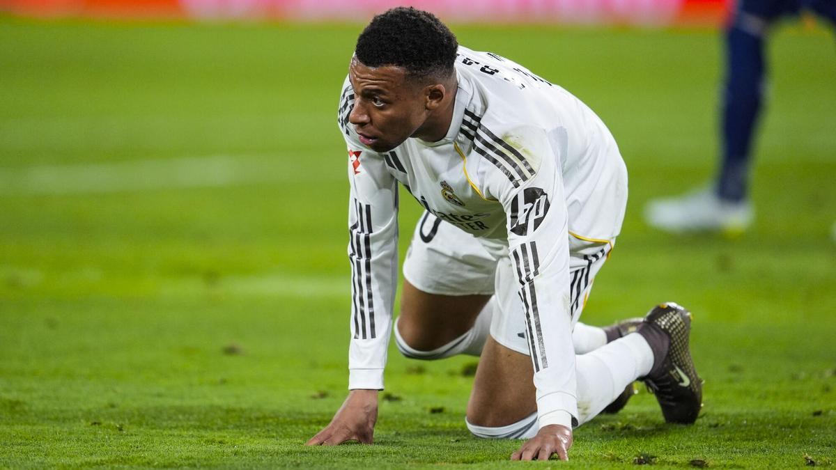 Álvaro Arbeloa denuncia errores arbitrales tras el empate del Real Madrid en La Cartuja: “No entienden el fútbol”